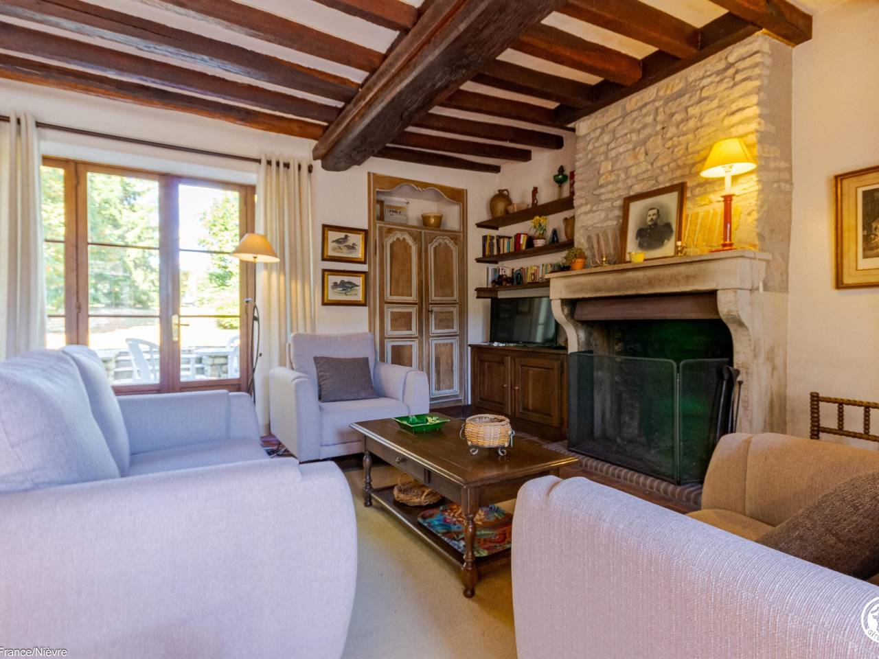 Maison indépendante proche Canal du Nivernais et Morvan in Teigny, Nièvre