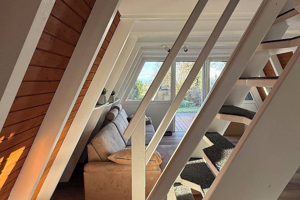 Ferienhaus mit See- und Bergblick in Perfekter Lage in Immenstaad am Bodensee, Region Bodensee-Oberschwaben