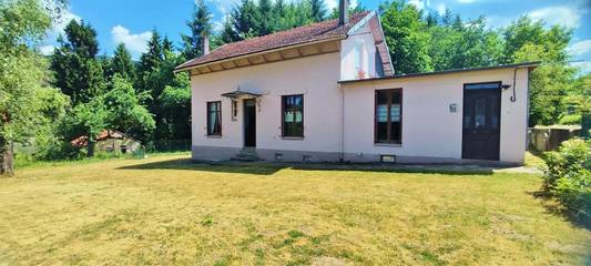 Gîte pour 6 personnes, avec jardin à Fumay