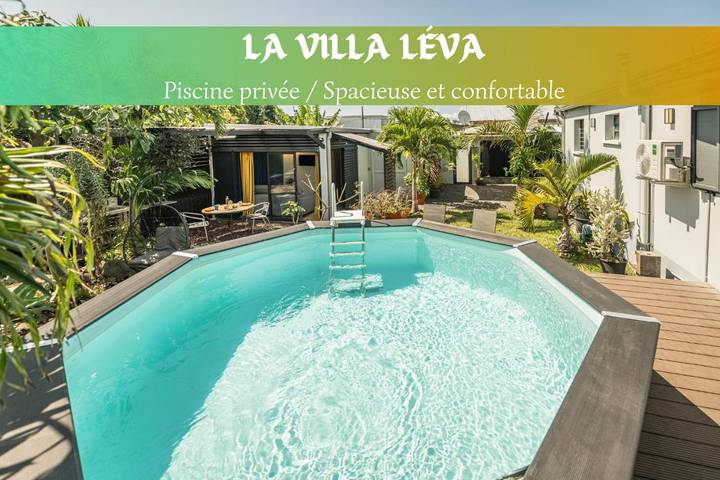 Villa pour 8 personnes, avec jardin ainsi que piscine et jacuzzi