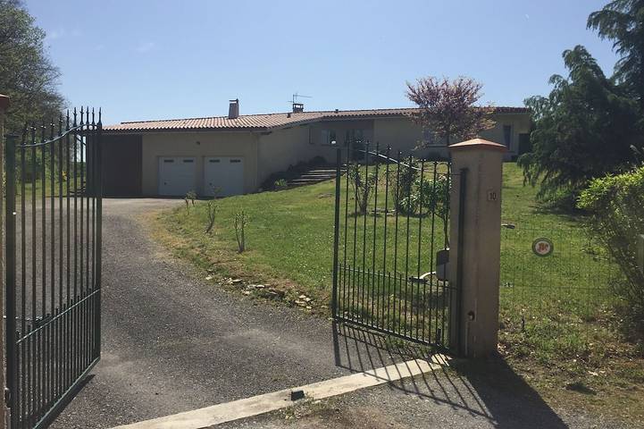 Location de vacances pour 6 personnes, avec Terrasse et Piscine à Duran