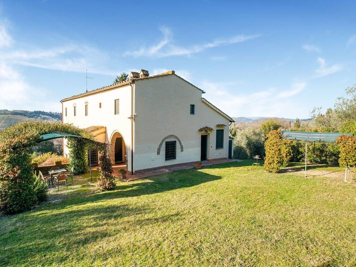 Agriturismo per 5 persone, con Giardino e Piscina a San Casciano in Val di Pesa