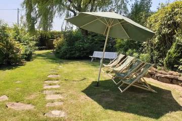 Location de vacances pour 12 personnes, avec jardin, animaux acceptés à Baincthun