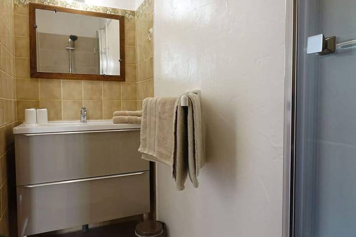 Gîte pour 4 personnes, avec terrasse et jardin à Campagne (homonymie) - 4