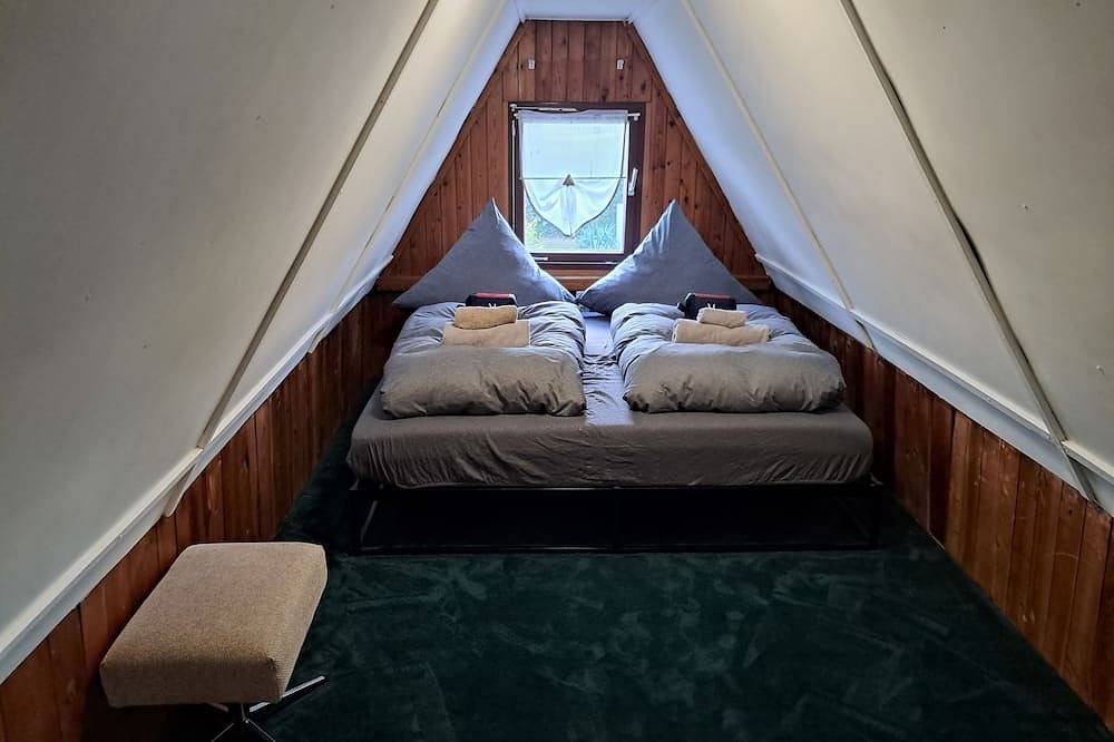 Gemütliches Ferienhaus mit Sauna, direkt am Wald. Vierbeiner Willkommen! in Crossen an der Elster, Saaleland