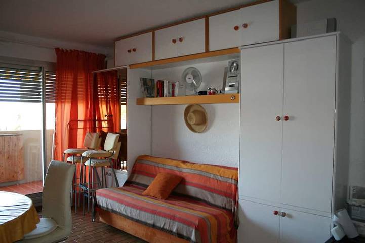 Gîte pour 4 personnes, avec balcon et piscine dans Port de Bormes les Mimosas - 4