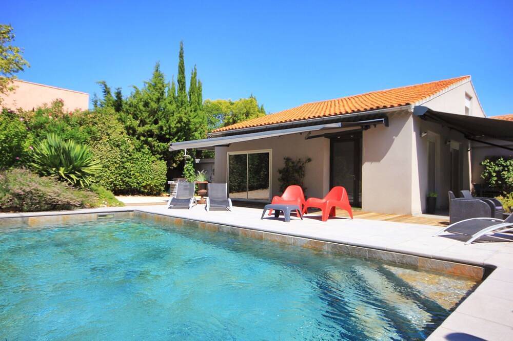 Villa Villeneuve les Avignon 120m2 / Piscine / 3 chambres / Climatisation in Villeneuve-lès-Avignon, Région de Nîmes