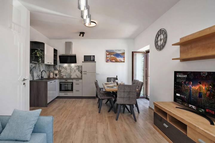 Gîte pour 5 personnes, avec vue sur l’océan, adapté aux familles à Punat - 4