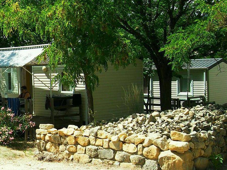 Camping La Résidence d'été - Mobilhome 4 personas - Casa rural clásica - 18 m² - 2 dormitorios - 4 plazas in Saint-Remèze, Privas