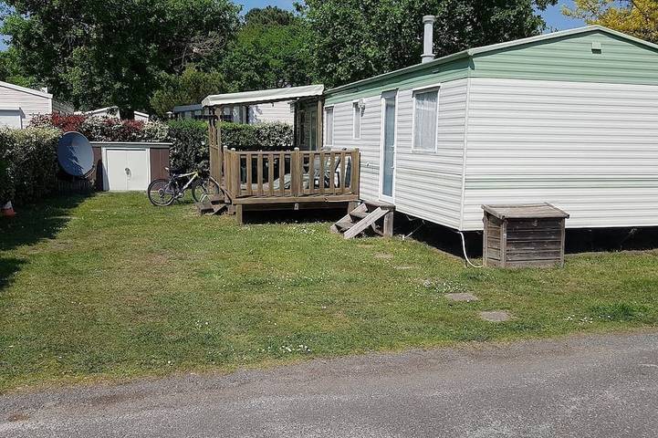 Camping pour 6 personnes à Gastes