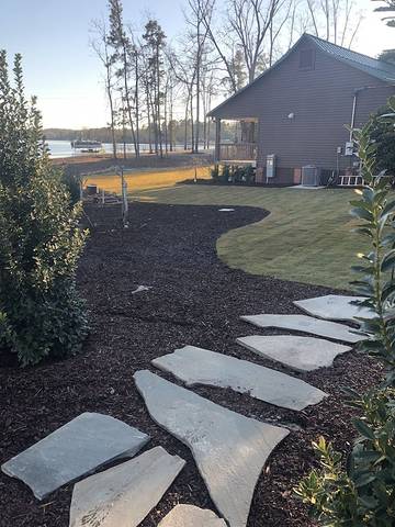Log Cabin for 5 Guests in Lake Murray, South Carolina, Picture 1