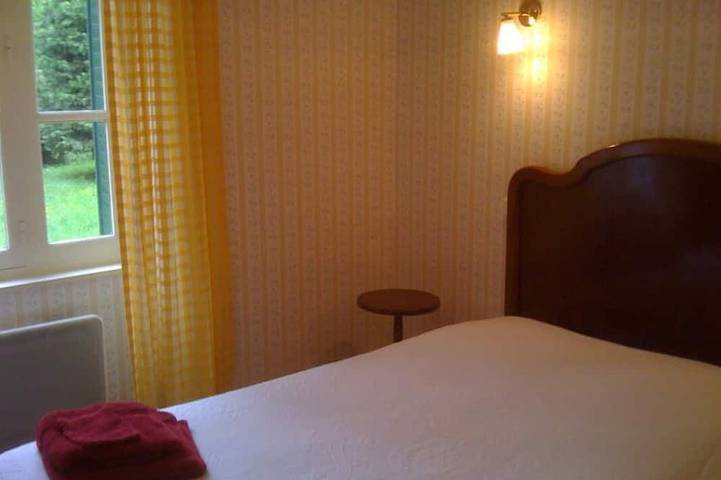 Location de vacances pour 6 personnes, avec jardin à Vendenesse-lès-Charolles - 2