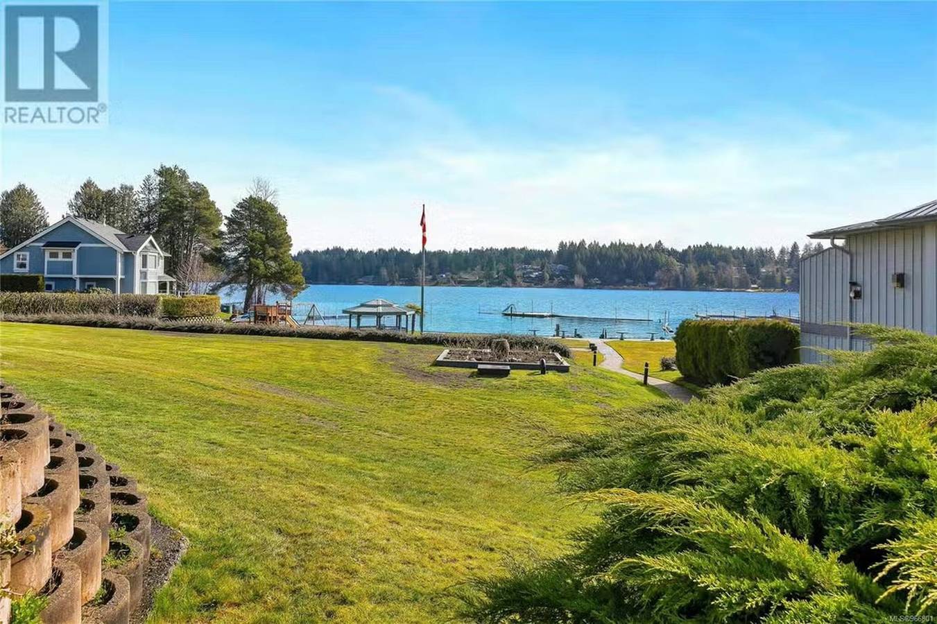 Apartamento entero, Condominio frente al lago y playa in Shawnigan Lake, Cowichan Valley