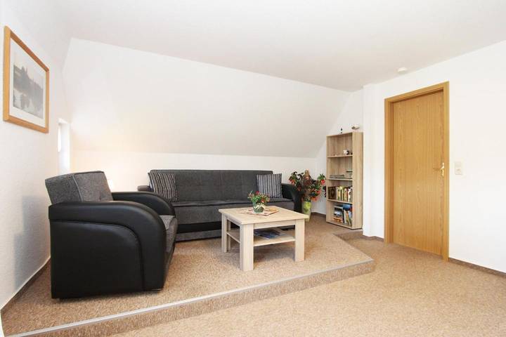 Ferienwohnung für 3 Personen, mit Terrasse und Garten in Prerow - 4