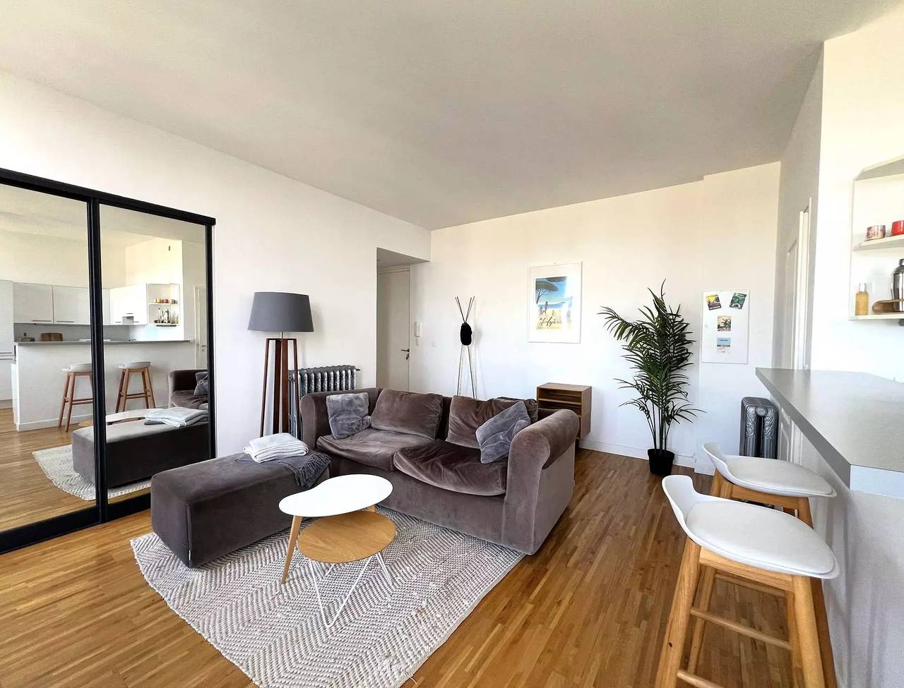 Entire apartment, Superb air-conditioned apartment for 4 people in downtown Hyères in Hyeres, Parc national Port-Cros