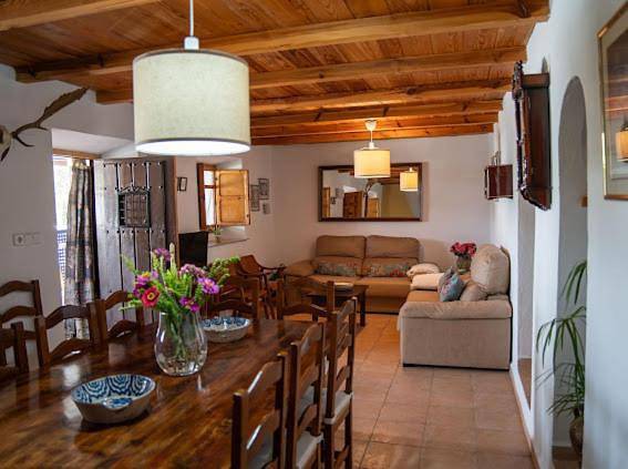 Casa de vacaciones para 11 personas, con jardín además de piscina y vistas - 1