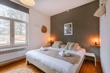 Vacation Rental for 6 Guests in Bruges, West Flanders, Picture 4