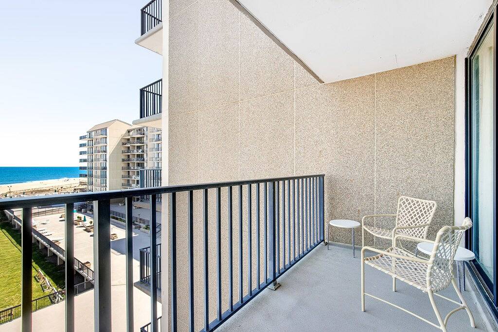 Ganze Wohnung, Sea Colony condo with a pool, gym, hot tub, sport courts, & W/D - beach views in Sea Colony, Middlesex Beach