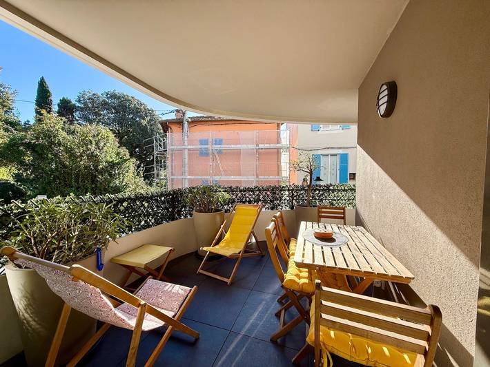 Ferienwohnung für 2 Personen, mit Balkon/Terrasse und Pool sowie Sauna, kinderfreundlich in Cannes - 4