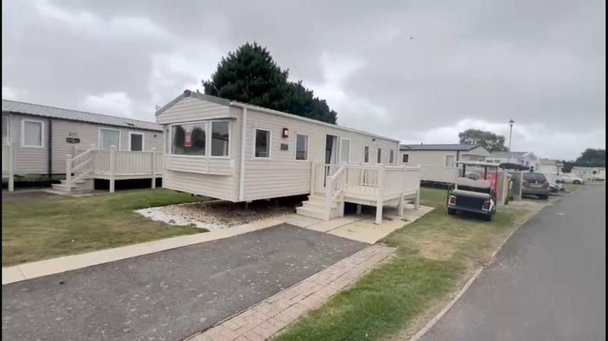 Camping for 8 people, with children pool and garden as well as pool in Ingoldmells