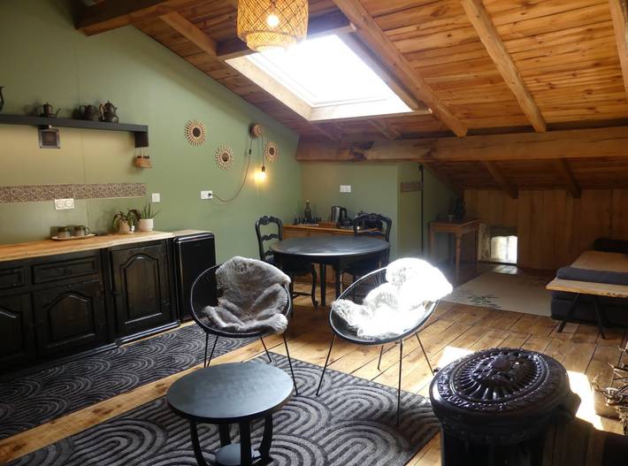 Location de vacances pour 2 personnes, avec jardin et piscine à Lamastre - 2