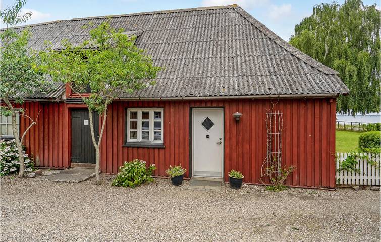 Ferieudlejning for 4 personer, med Terrasse og Have samt Sauna i Svendborg Kommune