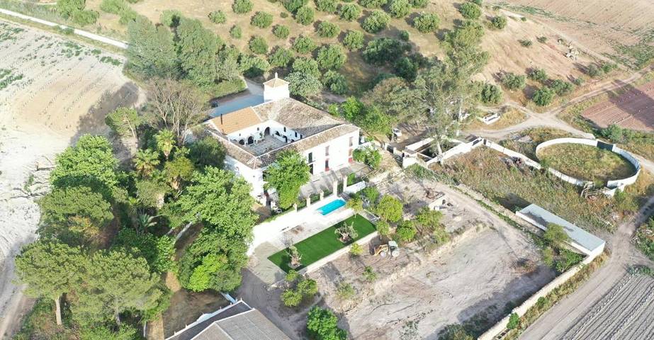 Location de vacances pour 20 personnes, avec piscine ainsi que jardin et vue à Montellano - 3