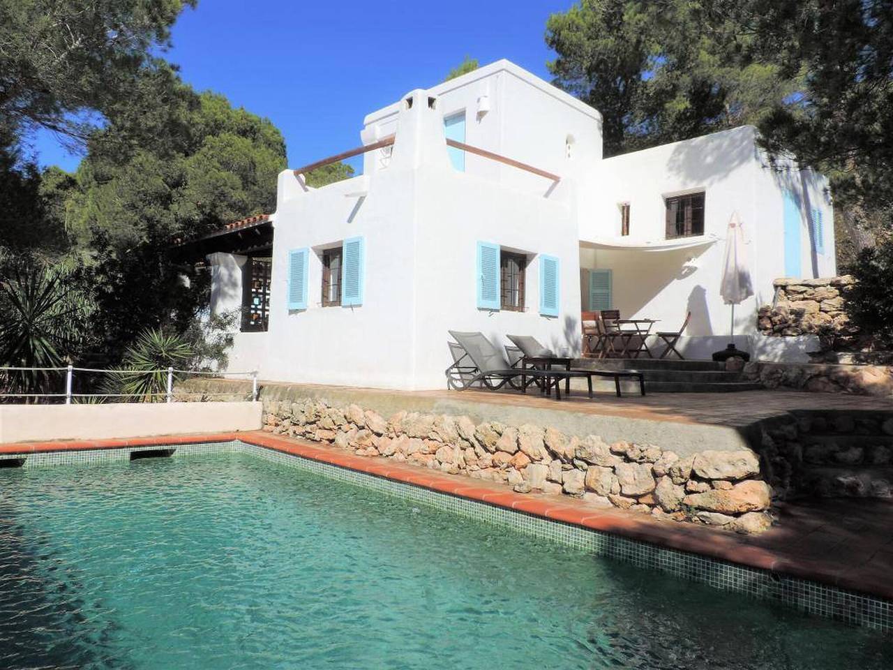 Villa in Ibiza nahe Traumstränden in Cala Jondal, Sant Josep de sa Talaia