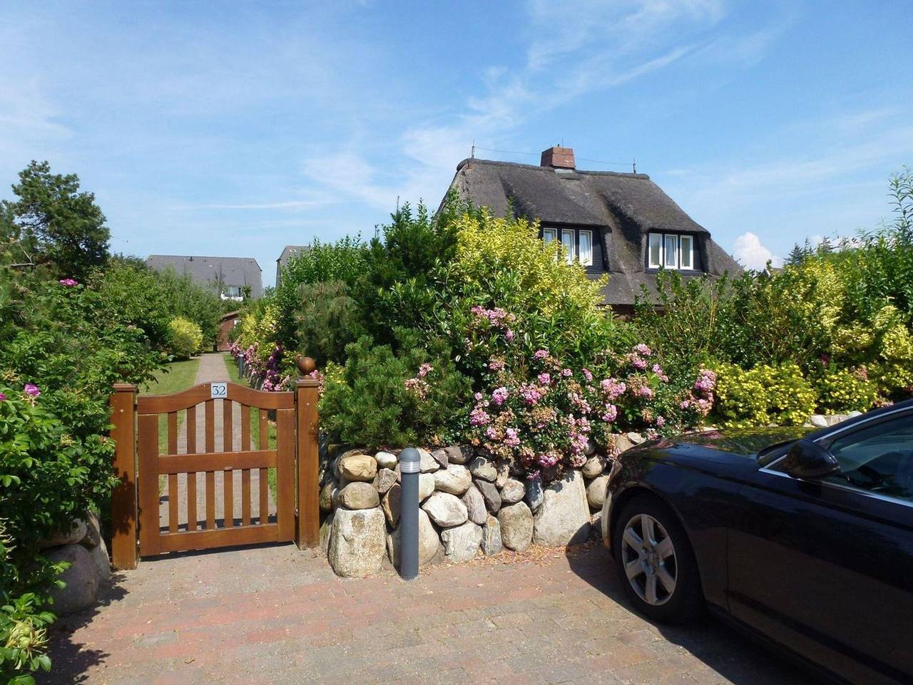 Lh Bremer Strasse, Hausteil 1 - Exklusives Ferienhaus mit ca. 110 m² und 5 Zimmern, für bis zu 6 Persone in Wenningstedt, Sylt