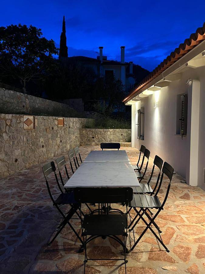 Location de vacances pour 14 personnes, avec jardin et vue, animaux acceptés dans Palaia Epidavros - 2