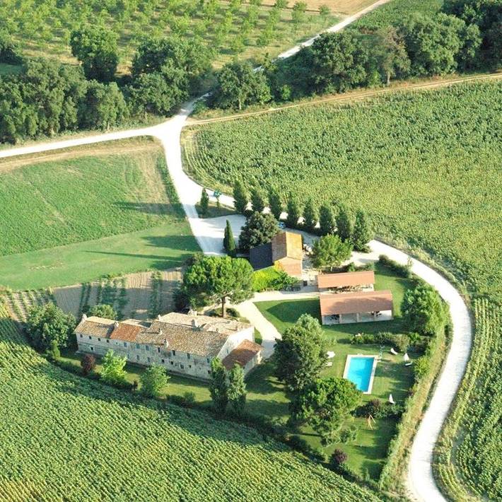 Ferienwohnung für 5 Personen, mit Garten und Pool sowie Ausblick in Torgiano