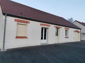 Gîte pour 12 personnes, avec jardin à Vailly-sur-Sauldre