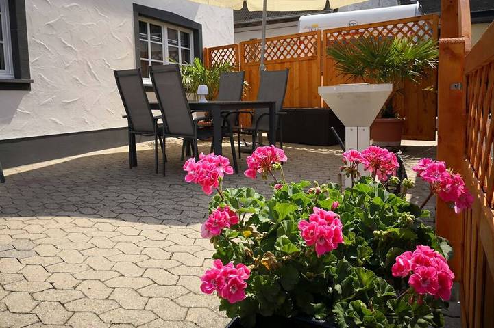 Bauernhof für 4 Personen, mit Terrasse in Landkreis Mayen-Koblenz