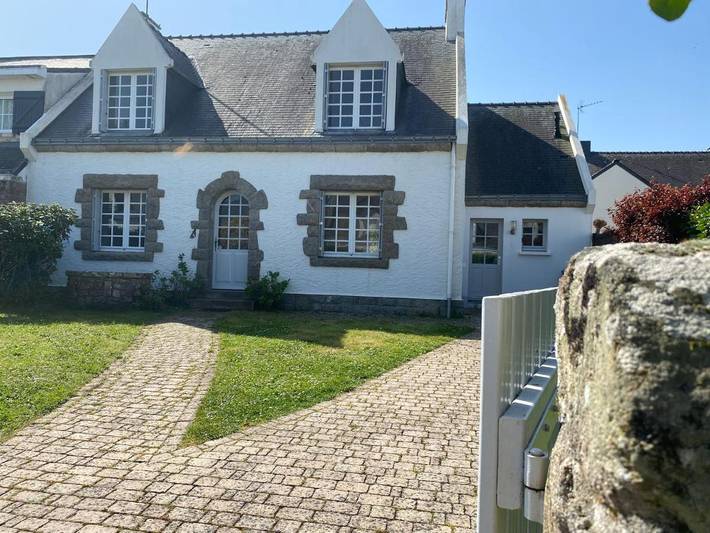 Location de vacances pour 10 personnes, avec Terrasse ainsi que Jardin et Vue dans Quimiac