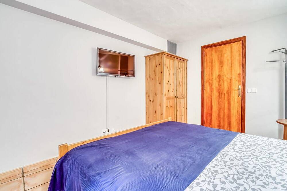 Entire apartment, Amazing apartment in Valldemossa with Wifi in Port de Valldemossa, Valldemossa