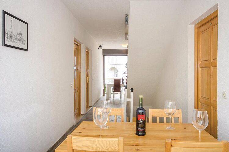 Hel leilighet, Apartments Čiovo - Basic leilighet med 2 soverom (A3) in Okrug Gornji, Čiovo