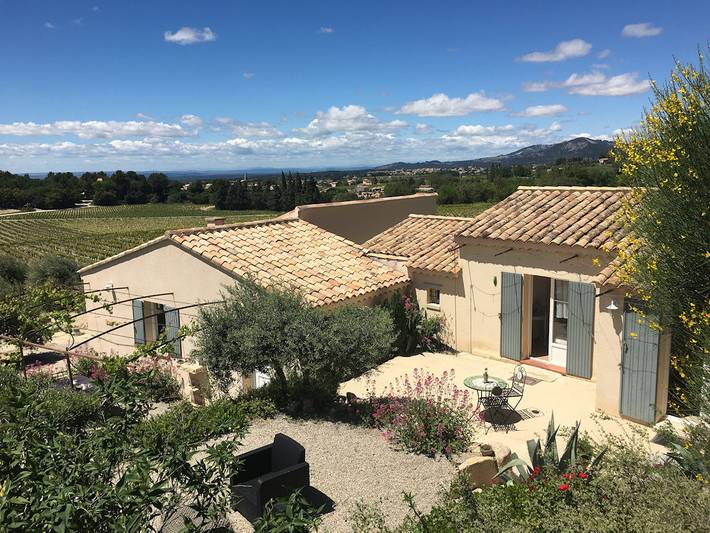 Gîte pour 5 personnes, avec terrasse et jardin, animaux acceptés