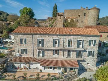 Cottage pour 2 personnes, avec jardin et piscine à Les Salles-du-Gardon