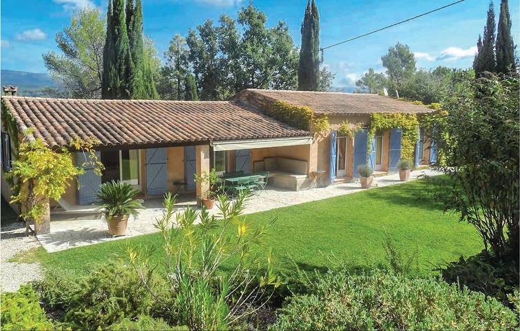 Location de vacances pour 6 personnes à Tourrettes