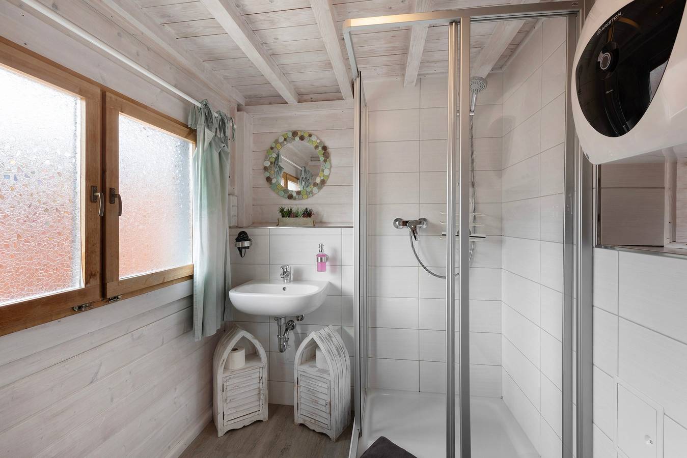 Vakantiehuis 'Seebrise - Marina Mücheln' met uitzicht op het meer, wifi en airconditioning, foto 7