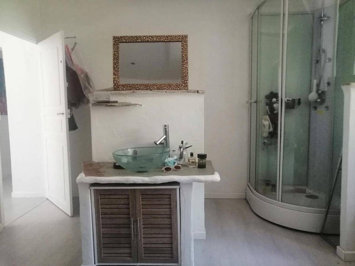 Appartement entier, Shadock's house in Noyers-sur-Jabron, Région de Forcalquier