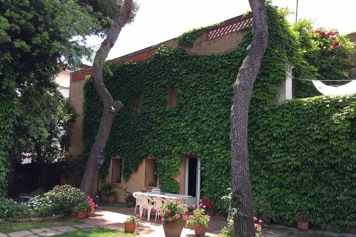 Location de vacances pour 8 personnes, avec Terrasse et Jardin à Premià de Mar