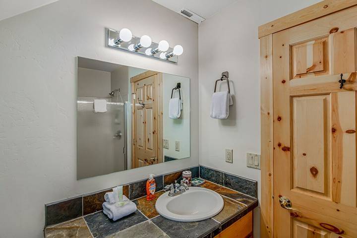 Vacation house for 10 people, with hot tub and terrace in McCall