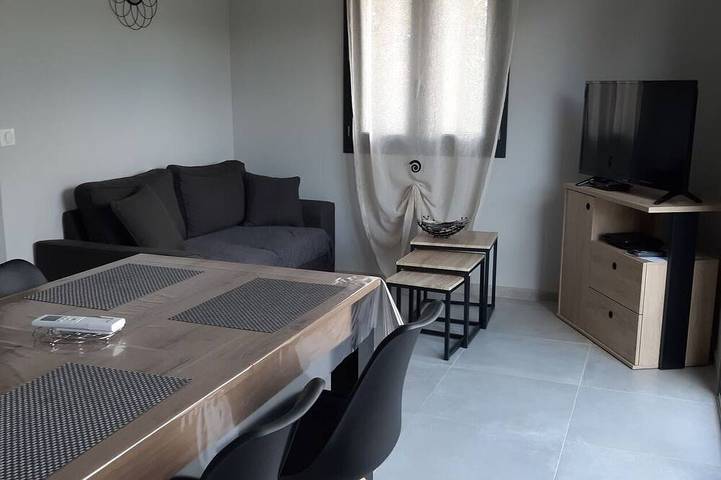 Location de vacances pour 5 personnes, avec terrasse et jardin à Prats-de-Carlux - 4