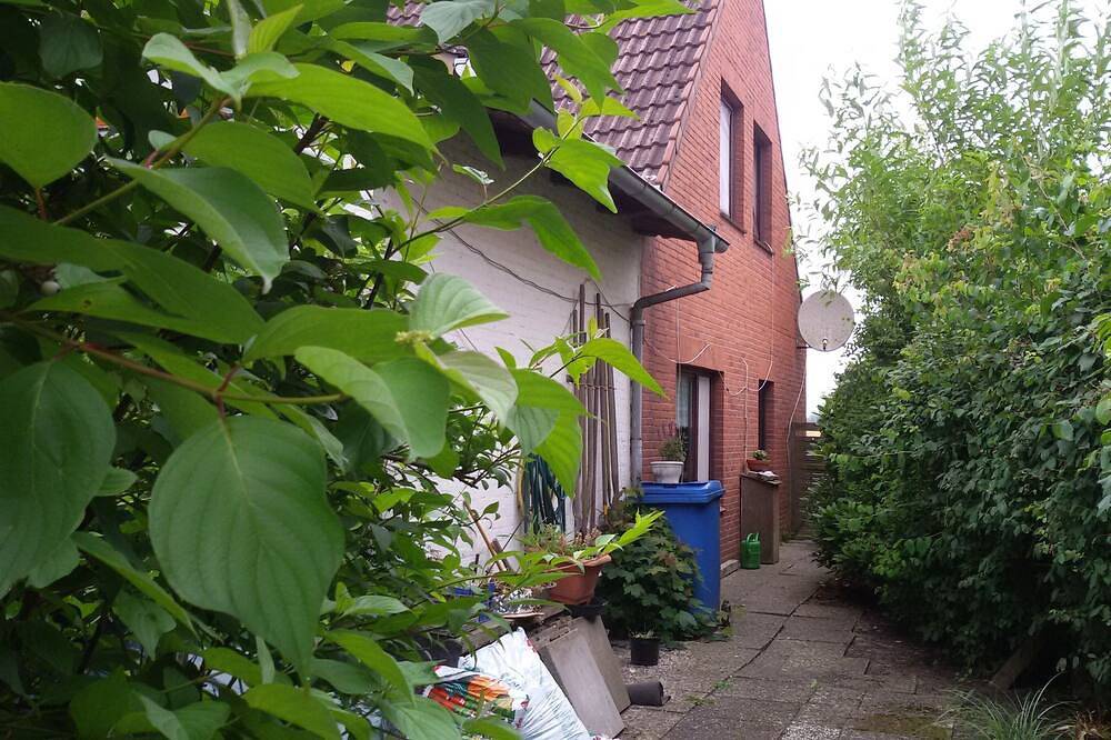 Ganze Wohnung, Geräumige u. kinderfreundliche Ferienwohnung in Oesterdeichstrich, Dithmarschen