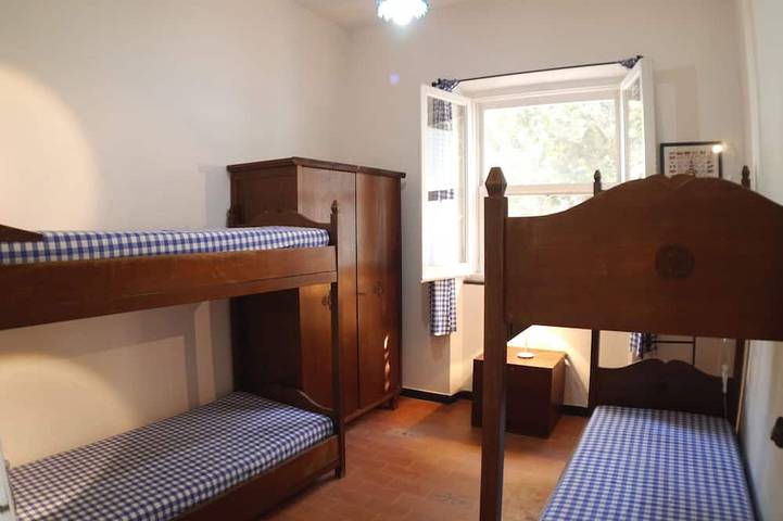 Sleeps 10 100 mt from Perdalonga beach. Wifi in Antoni Areddu, Teulada