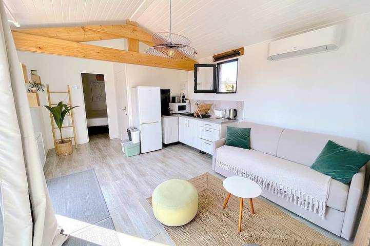 Location de vacances pour 6 personnes, avec Jacuzzi ainsi que Piscine et Sauna à Montségur-sur-Lauzon