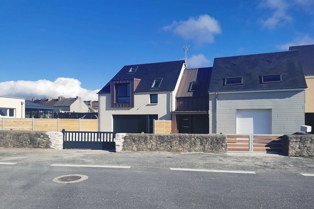 Becquet beach house in Tourlaville, Cherbourg-en-Cotentin