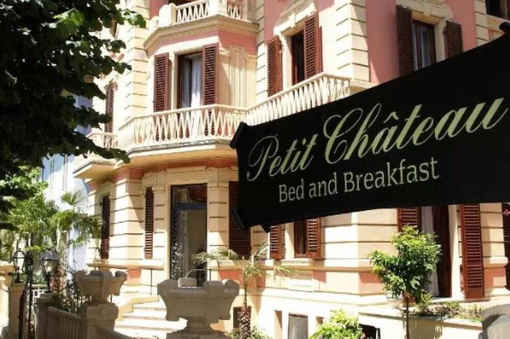 Beautiful Double Room in Montecatini Terme in Montecatini-Terme, Pistoia Province