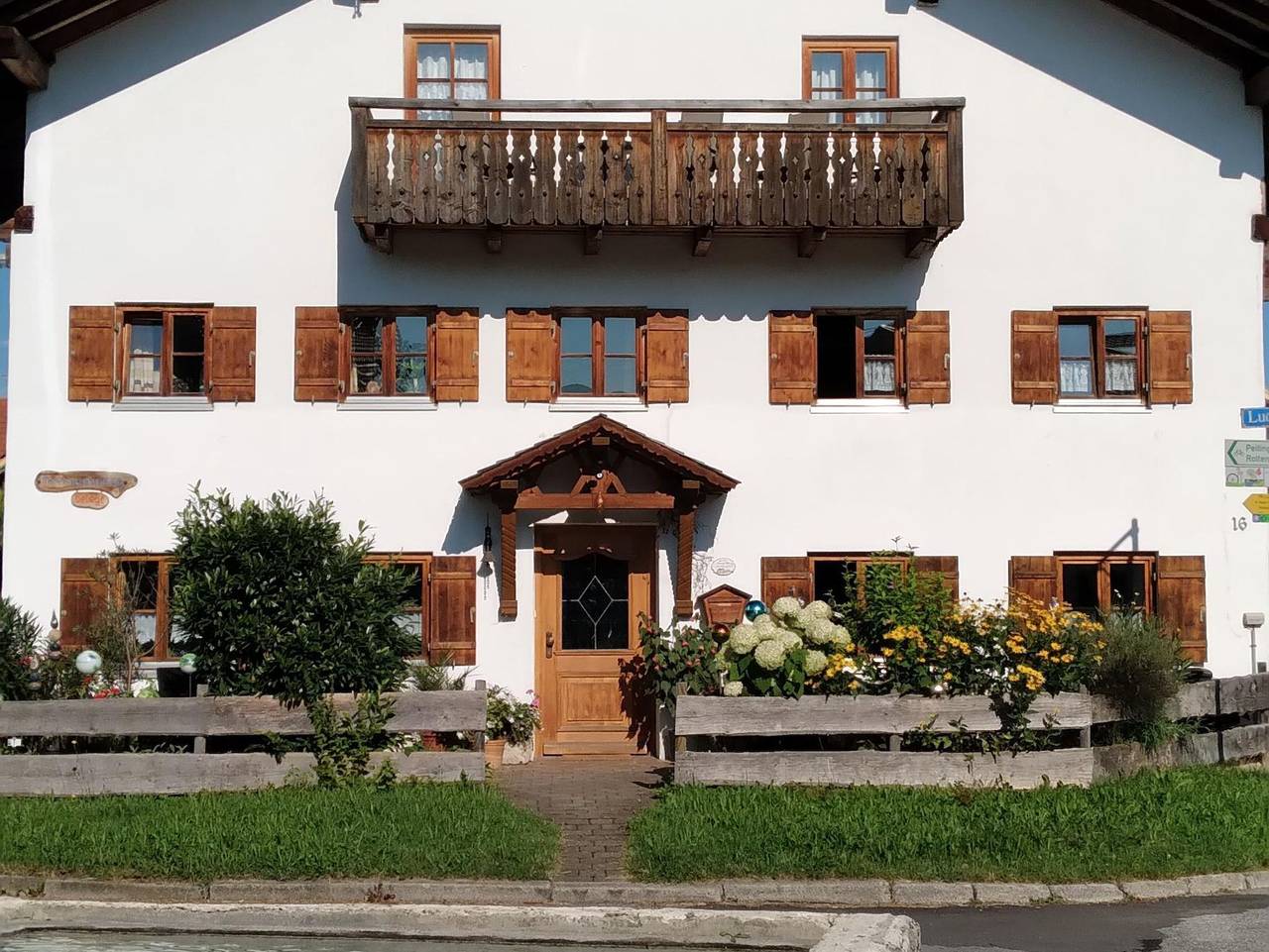 Ganze Ferienwohnung, Ferienwohnung am Marienbrunnen - Ferienwohnung (2 Schlafz.) in Bad Bayersoien, Bayerische Alpen